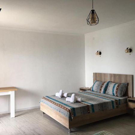 ホテル Rezo'S House クヴァリアティ エクステリア 写真