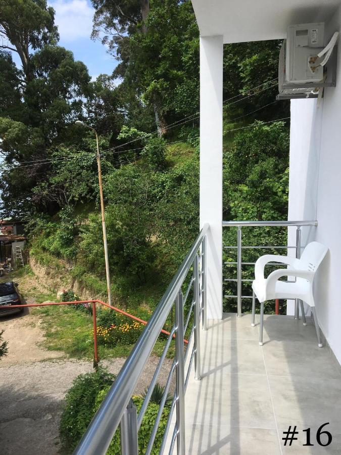 ホテル Rezo'S House クヴァリアティ エクステリア 写真